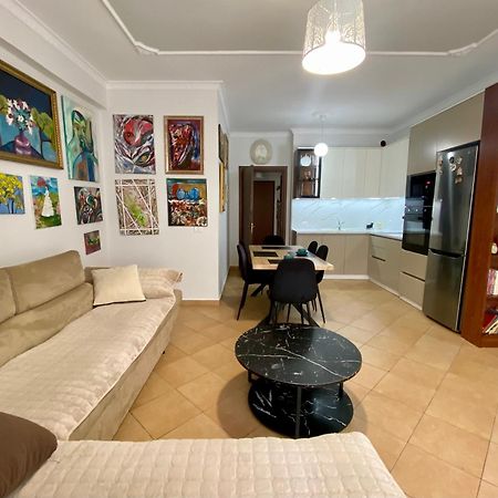 Stay At An Artist'S Place! Тирана Екстериор снимка